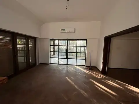 Casa 7 ambientes con 4 baños