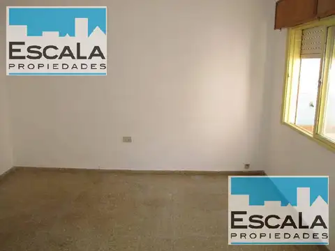 Casa 2 ambientes con 1 baño