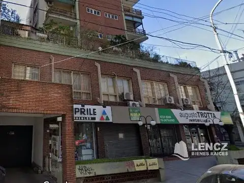 Cocheras -Lavalle esquina Garibaldi- Quilmes Centro