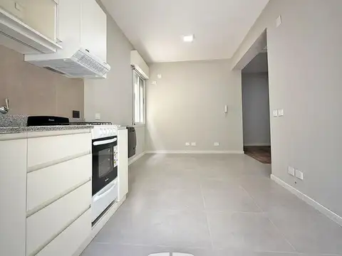 HERMOSA CASA DE PASILLO EN ARROYITO!