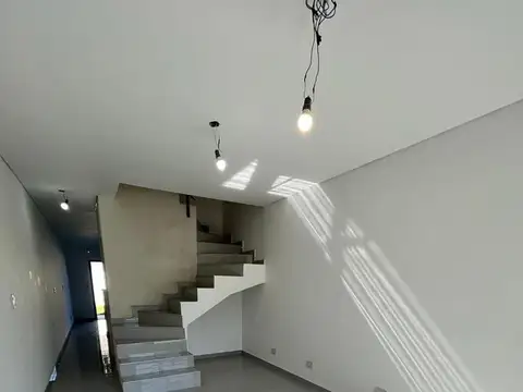 DUPLEX DE 3 AMB CON COCHERA A ESTRENAR!