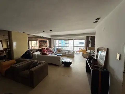 Departamento en Venta de 5 ambientes