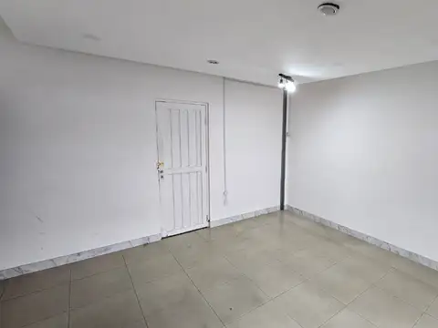 Local en Alquiler en Lomas de Zamora, $ 480.000