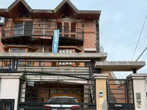 Casa - Venta - Argentina, Quilmes - RODRIGUEZ PEÑA 1126