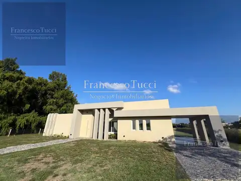 Casa en venta 4 ambientes en Haras San Pablo