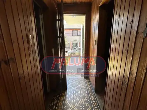 Casa 2 ambientes con 1 baño