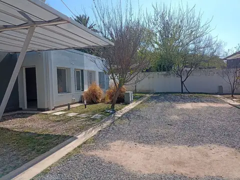 J. L. de Cabrera 100