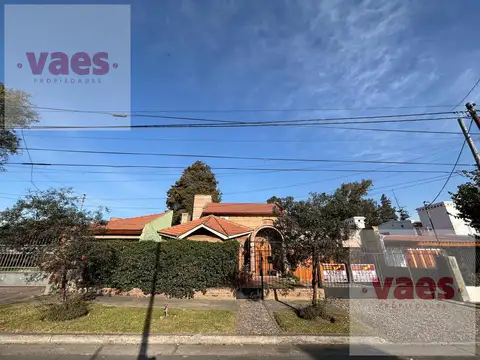 Casa en Alquiler de 4 dormitorios