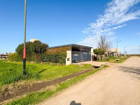 Lote 503m2 Molinas entre Suipacha y Gral López - Funes Norte.