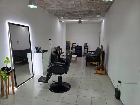 Local en Venta 51 años