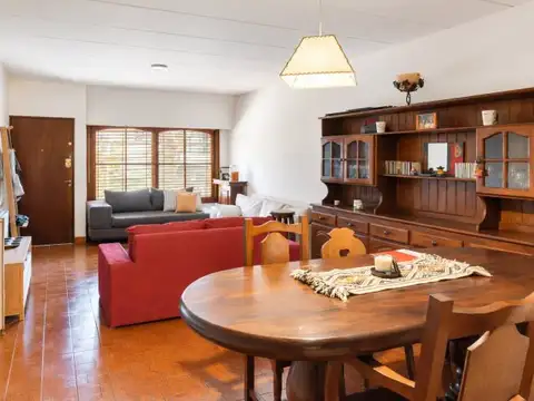Depto Tipo Casa en Venta de 5 ambientes