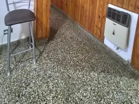 Depto Tipo Casa en Alquiler con 1 cocheras
