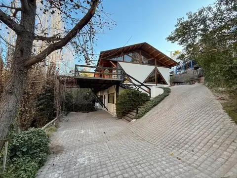 Las Palmas, Barrio Parque Las Colinas al 7100