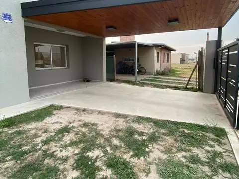 Casa en Venta en Funes, USD 195.000