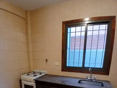 DEPARTAMENTO 2 AMBIENTES - LANÚS - OESTE, GRAN BS. AS. SUR