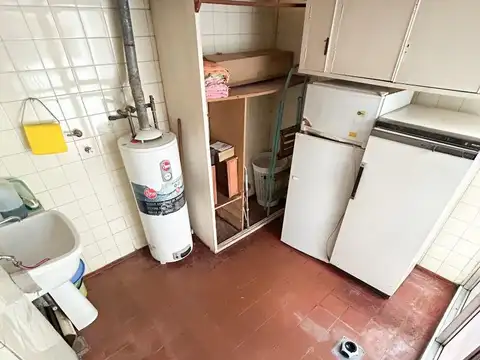 Departamento 4 ambientes con dep, cochera y parrilla