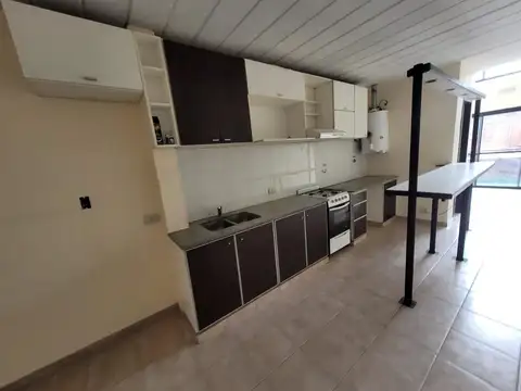 Depto Tipo Casa en Alquiler de 2 ambientes
