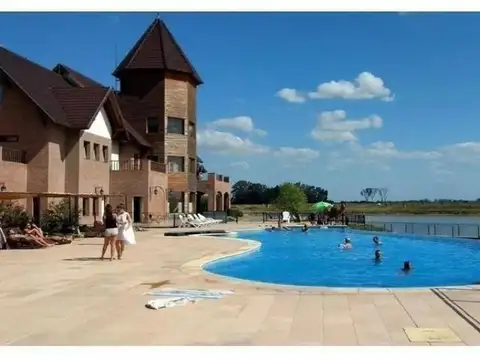 Terreno en Venta de 894,0 m2