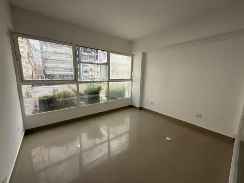 Oficina 2 ambientes con 1 baño