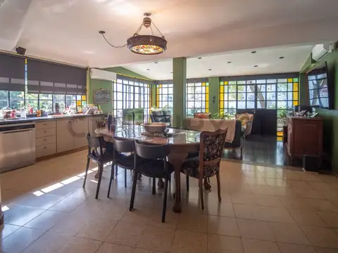 Casa en venta en City Bell – Calle 462 (Alvear) e/ Camino Belgrano y 24