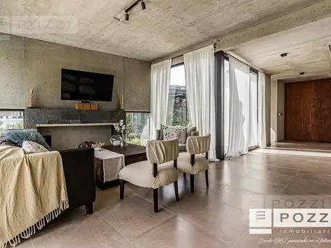 Casa 6 ambientes con 3 baños