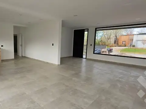 Venta Casa 3 dormi - Bº Canales de Plottier