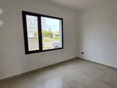 Venta Casa 3 dormi - Bº Canales de Plottier