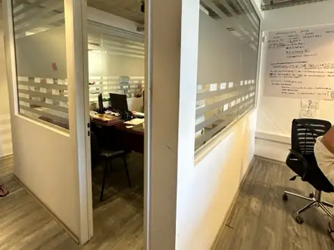 Oficina en Venta en Olivos Vias/Rio, USD 240.000