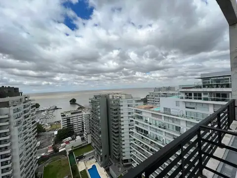 Avenida Libertador 2400