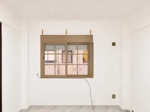 Departamento de tres ambientes en alquiler en San Justo