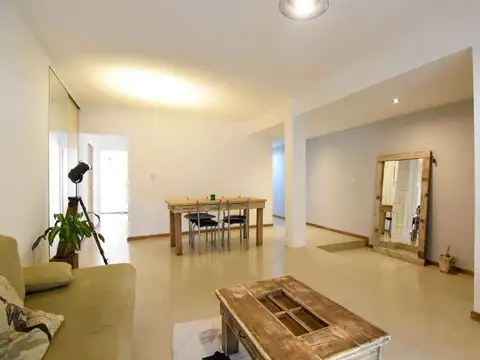 Depto Tipo Casa en Venta de 4 dormitorios
