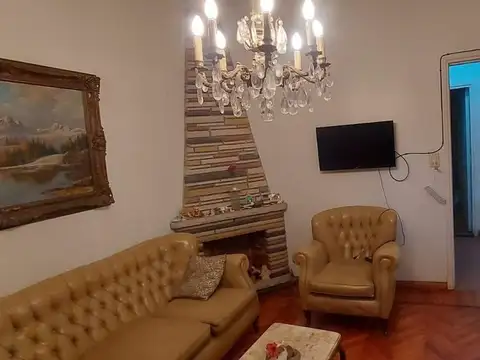 Depto Tipo Casa en Venta 70 años