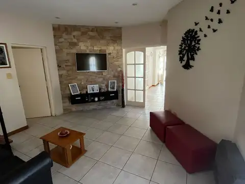 Gobernador Crespo 400