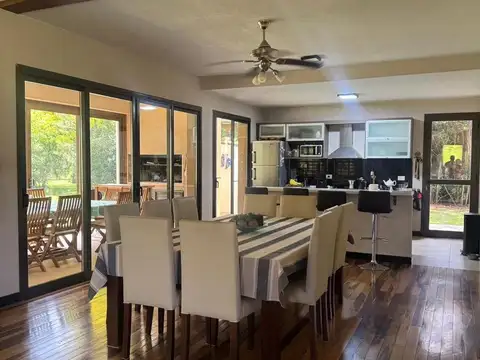 Casa en Alquiler de 3 dormitorios