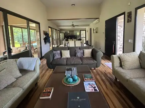 Casa en alquiler en Pinamar, barrio La Herradura