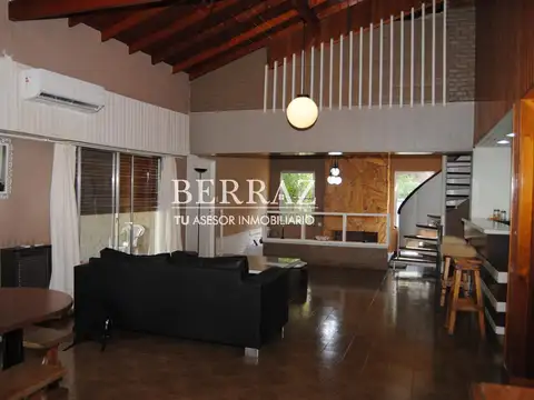 Casa 6 ambientes con 2 baños