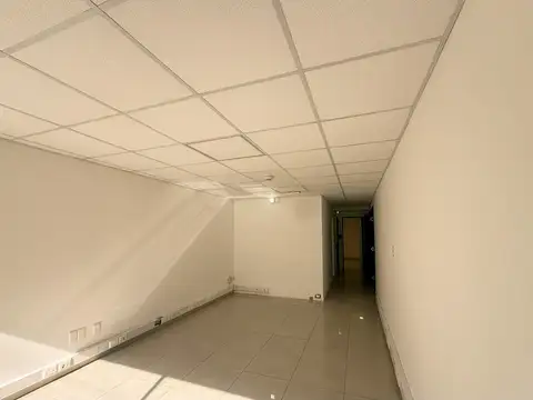 Oficina en Alquiler en Centro , $U 32.000