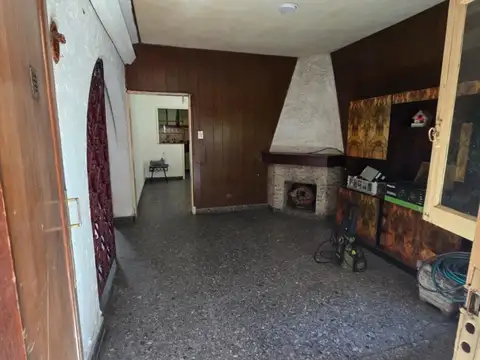 Depto Tipo Casa en Venta 60 años