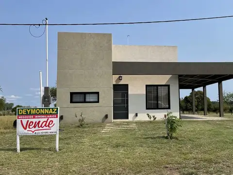 Casa a estrenar en Barrio Ayres del 1872 Colón