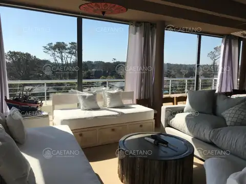 Hermoso departamento en venta con agradable vista.