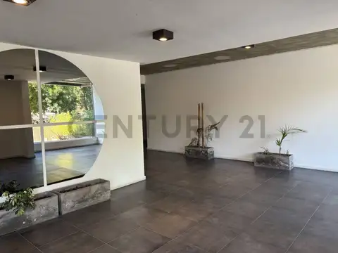 Julio Argentino Roca 600, Piso 1