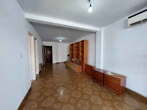 Departamento 5 ambientes con 1 baño