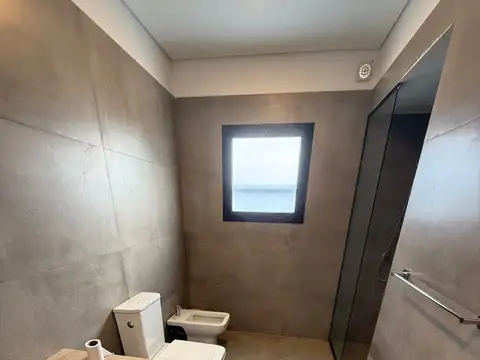 Venta casa 4 dorm Colinas de Carrasco piscina