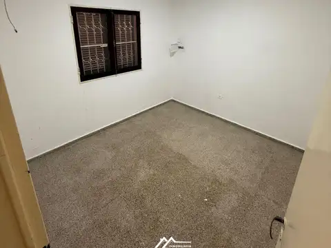 Casa en Alquiler con 1 cochera