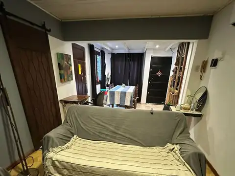 Depto Tipo Casa en Venta en Bernal, USD 49.000