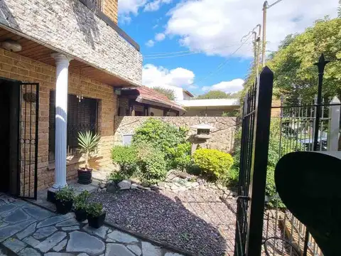 Casa en Venta en Martin Coronado, USD 215.000