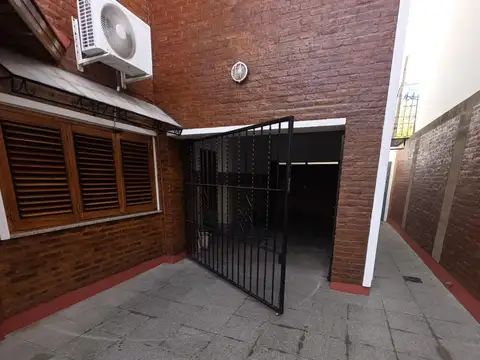 Casa - Venta - Argentina, Lanús - FLORIDA 444