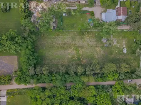 VENTA TERRENO -ESQUINA SOBRE SOR TERESA - CORREDOR COMERCIAL - ZONA PILARÁ - .