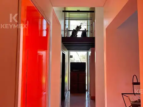 Casa en Venta con 4 cocheras