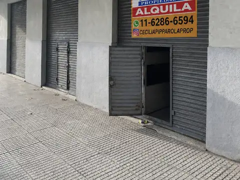 Excelente Local- a metros de Av. Beiro-